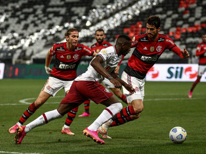 Armadura Do Fluminense J Est No Est Dio King Abdullah Sports Cit