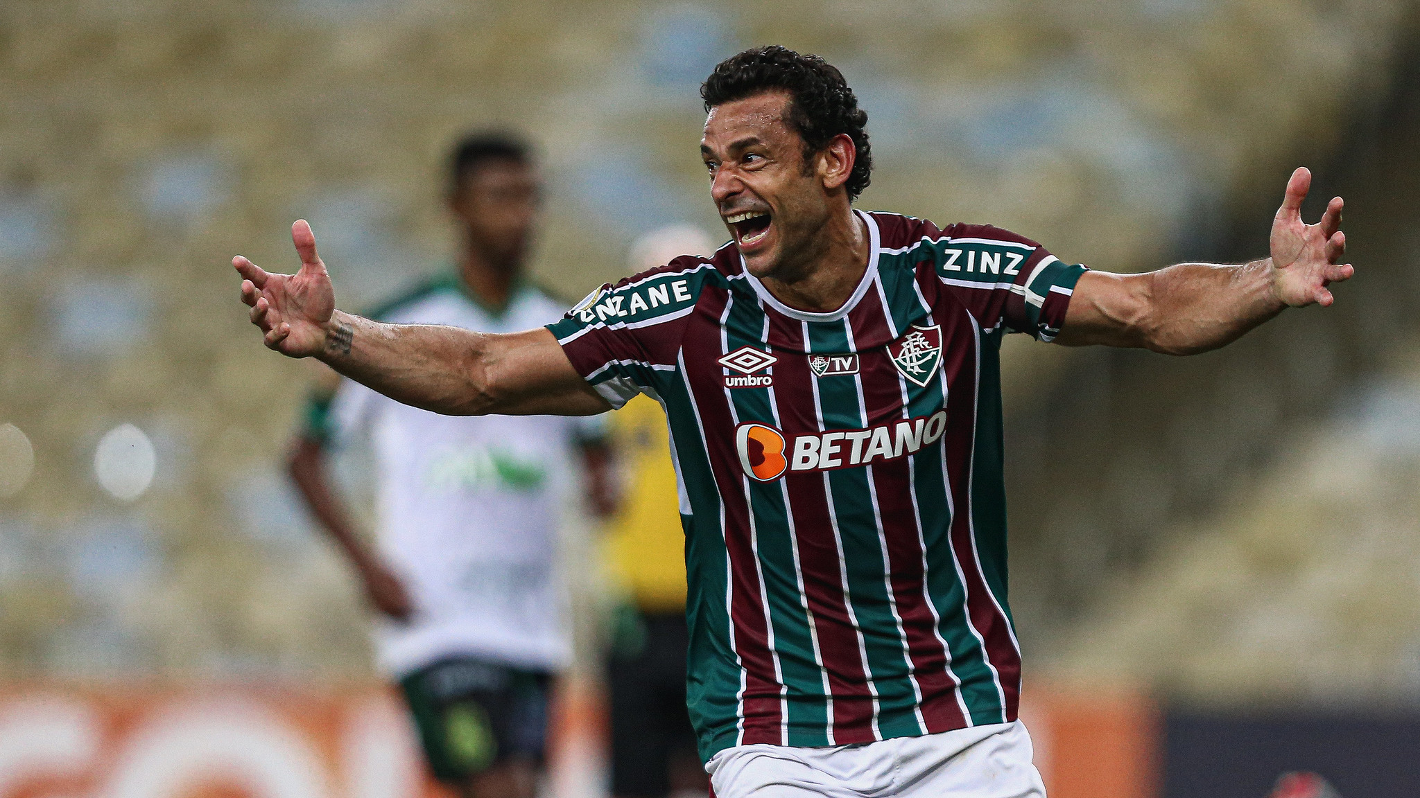 Atacante do Palmeiras é denunciado por expulsão contra Bahia e pode pegar  seis jogos de suspensão