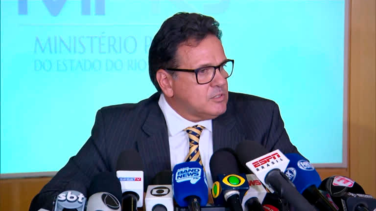 4859ea3cc0ef40deb3be4d74a6078e47__Vice_presidente_jur_dico_do_Flamengo_abandona_entrevista_thumb_thumb