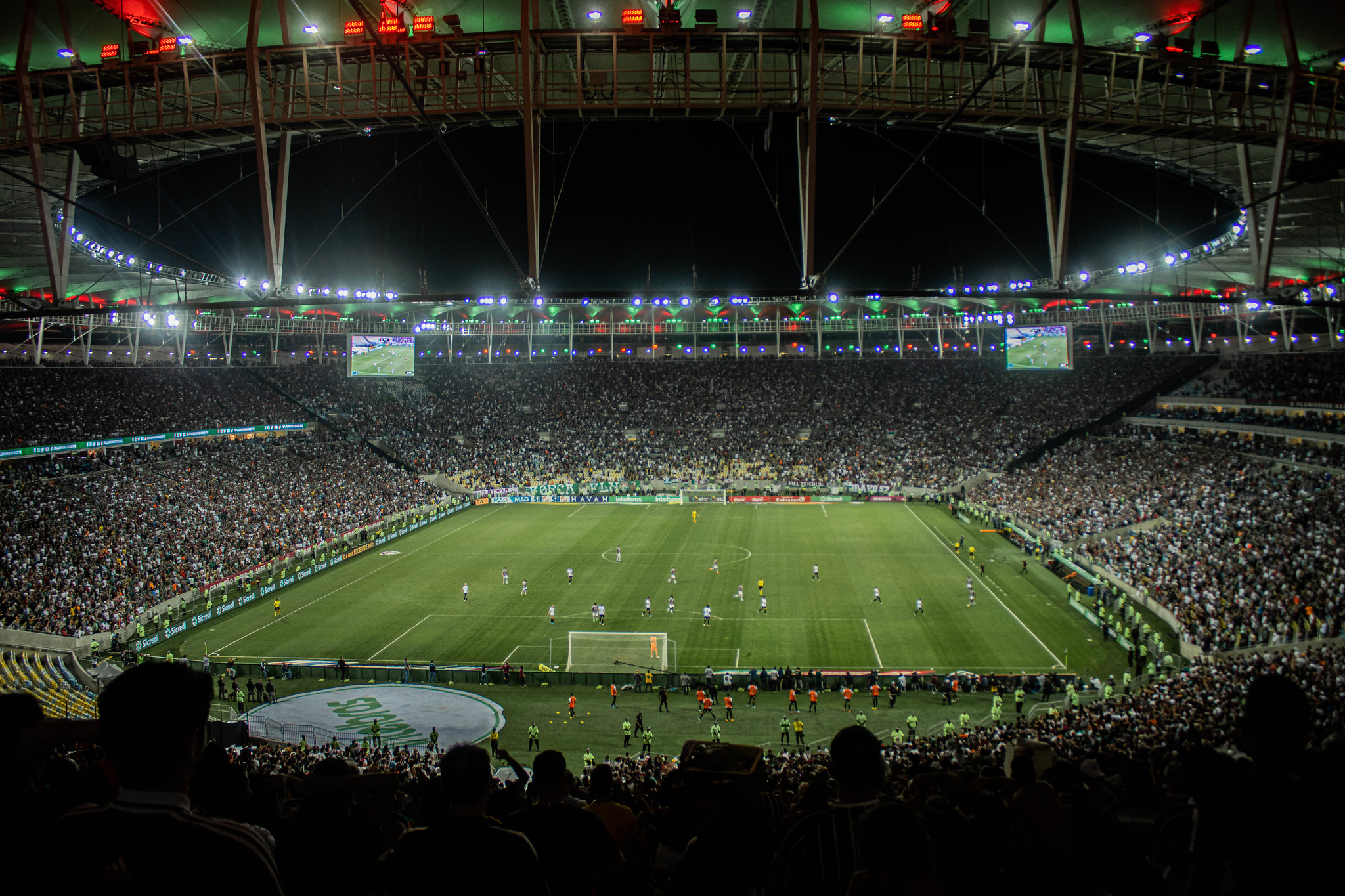 Corinthians fica no empate em 3 a 3 com o Fluminense no Maracanã