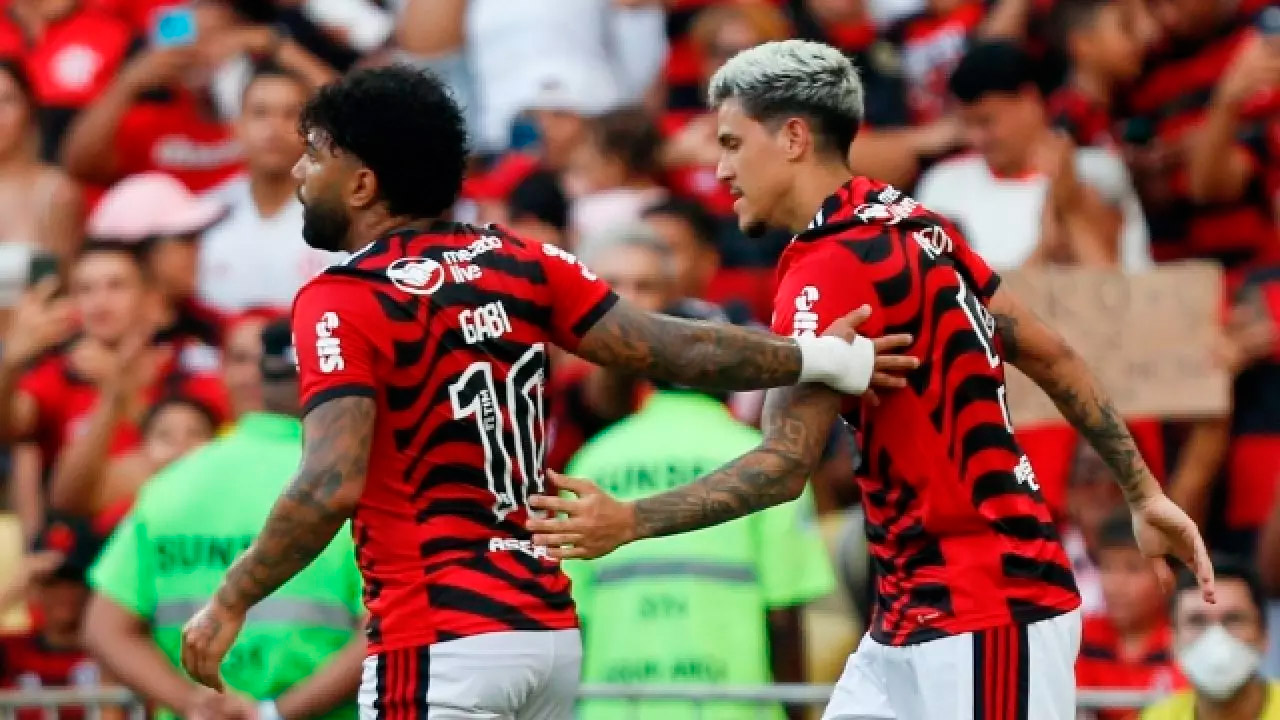 Cruzeiro comete gafes ao anunciar venda de ingressos para o jogo com o Flu  - Fluminense: Últimas notícias, vídeos, onde assistir e próximos jogos