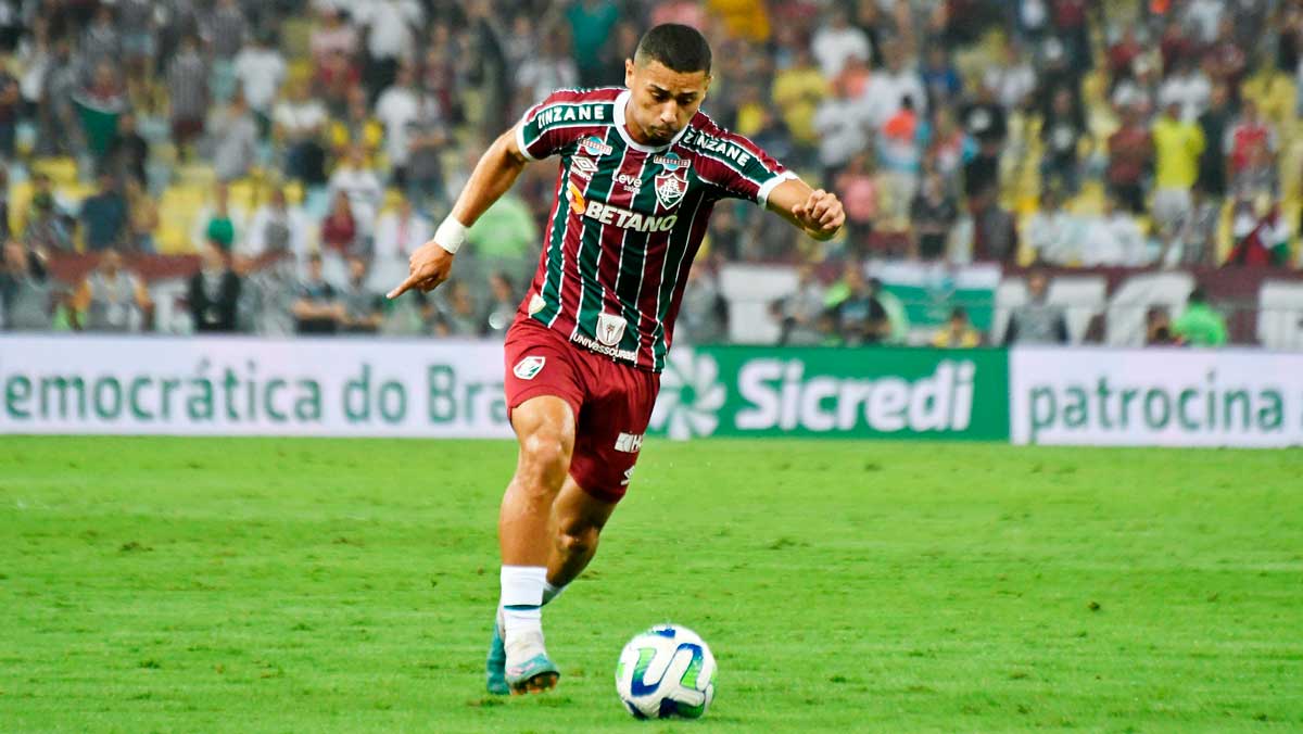 Fulham lidera corrida de ingleses para tirar André do Fluminense