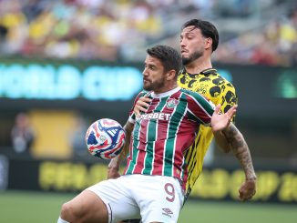 Everaldo comandou o ataque do Fluminense na estreia do Mundial de Clubes