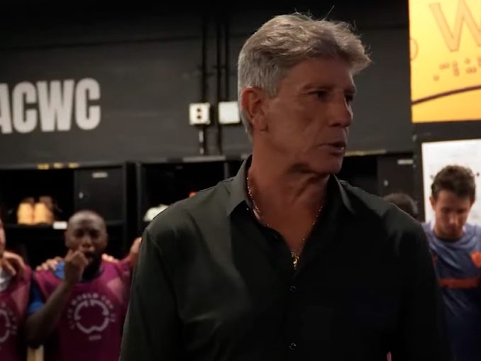 Vídeo dos bastidores mostra a preleção do técnico Renato Gaúcho
