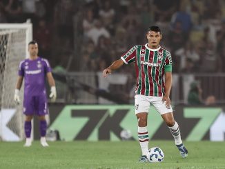 Thiago Silva está fora por quatro semanas