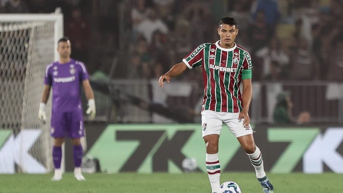 Thiago Silva está fora por quatro semanas