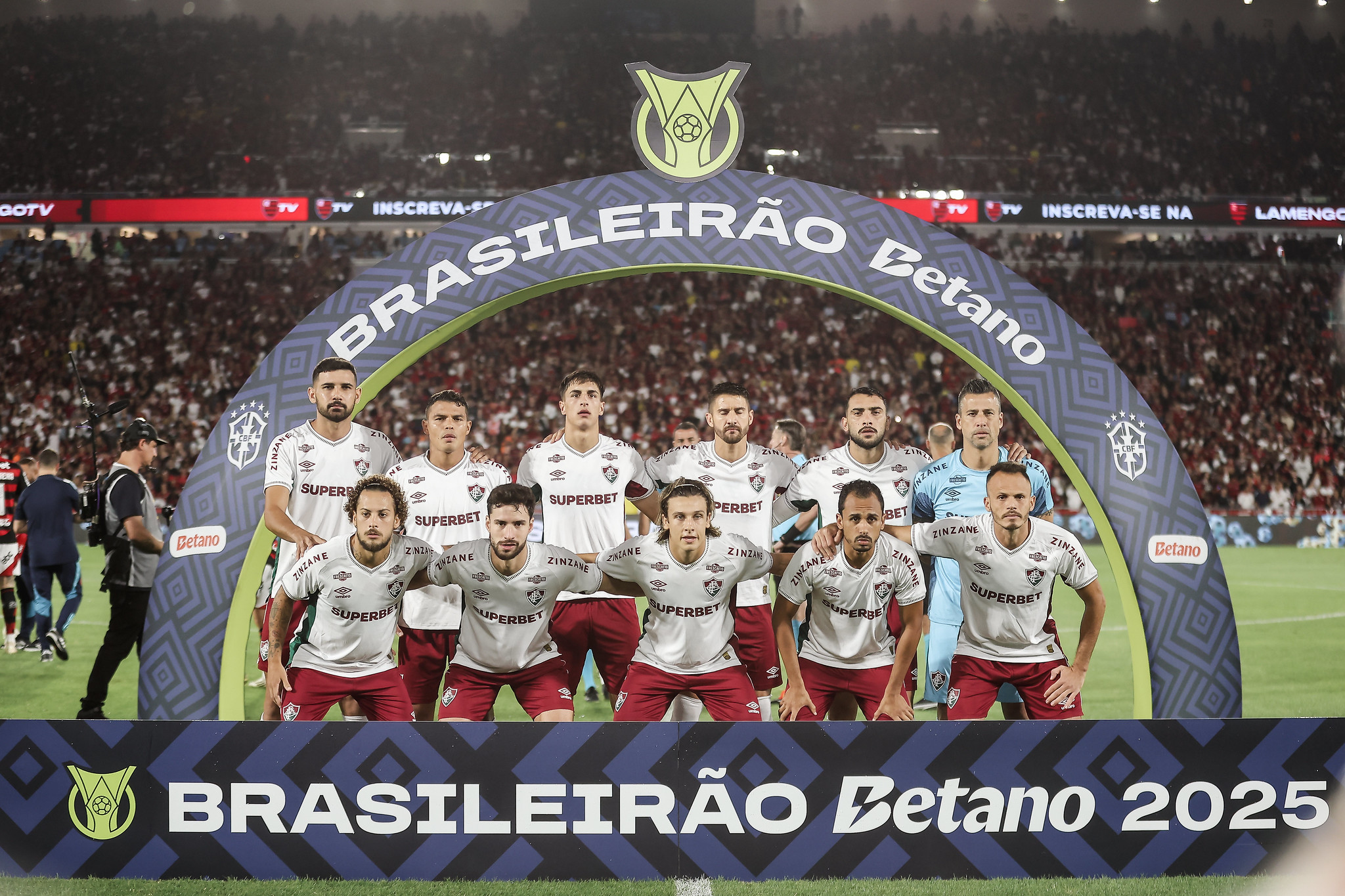 Vamos celebrar, torcida do Fluminense!