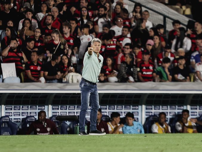O técnico do Fluminense, Renato Gaúcho, foi medroso no Fla-Flu