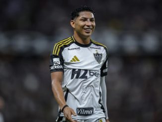 Rony aciona Justiça em busca de rescisão com o Atlético-MG