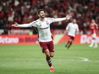 Everaldo marcou os dois gols do Fluminense na vitória por 2 a 1 sobre o Internacional