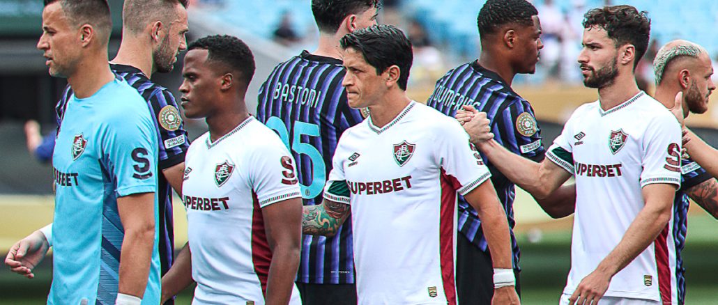 Entrada do time do Fluminense em campo contra a Inter de Milão