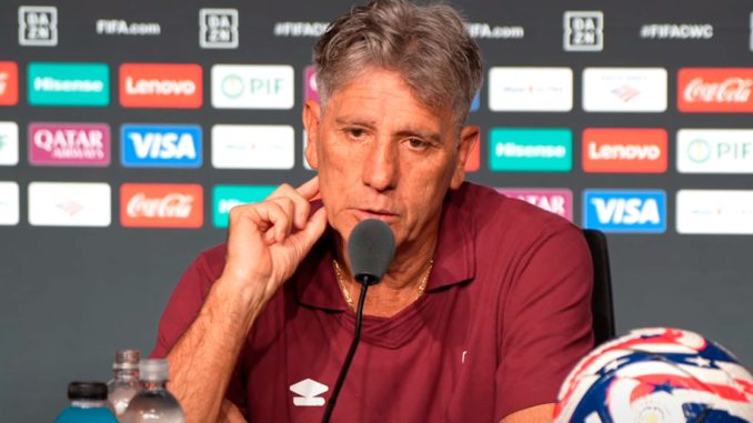 Renato Gaúcho concedeu entrevista coletiva após a vitória do Fluminense sobre o Al-Hilal