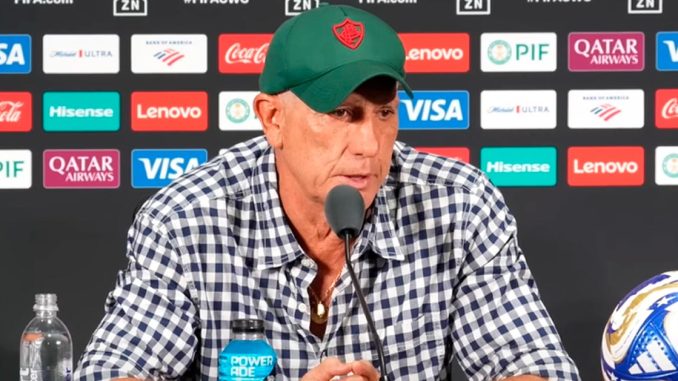 Renato Gaúcho concedeu entrevista coletiva após a derrota do Fluminense por 2 a 0 para o Chelsea