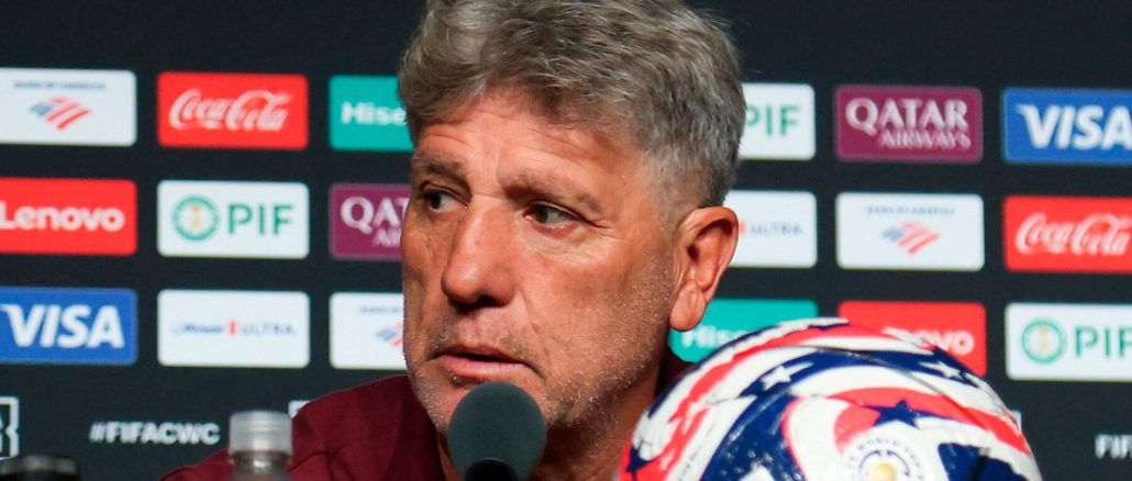 Renato Gaúcho concedeu entrevista coletiva na véspera do jogo contra o Al-Hilal