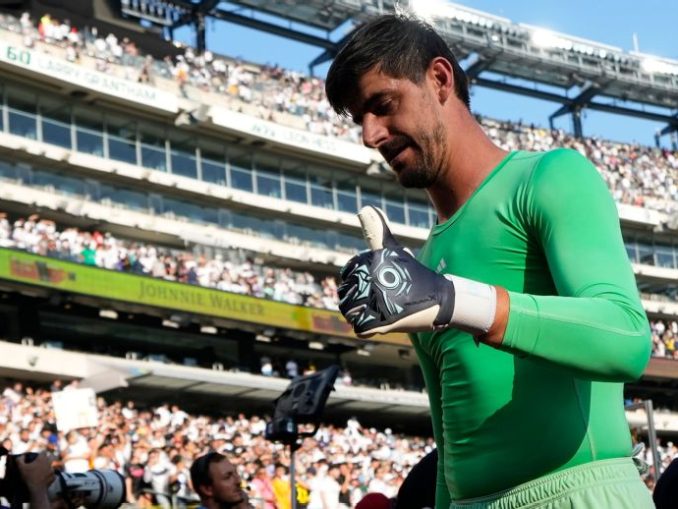 Courtois defende o Real Madrid e é uma das estrelas do Mundial de Clubes