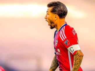 Luciano Acosta foi regularizado pelo Fluminense