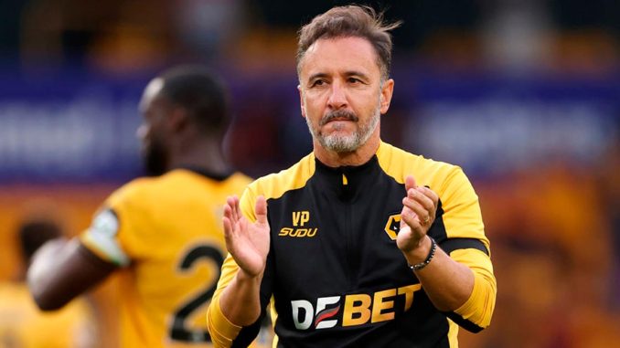 Vitor Pereira cobrou o volante André em entrevista coletiva