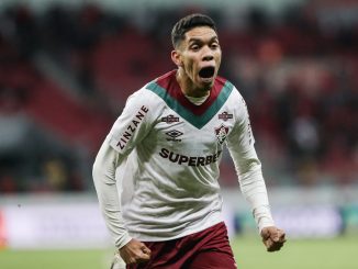 Paulo Baya deve ser uma das novidades na escalação do Fluminense contra o Bahia