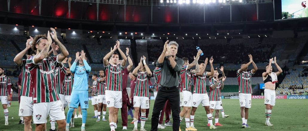 Renato Gaúcho e elenco do Fluminense no Maracanã