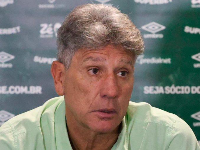 Renato Gaúcho concedeu entrevista coletiva após a derrota para o Bahia