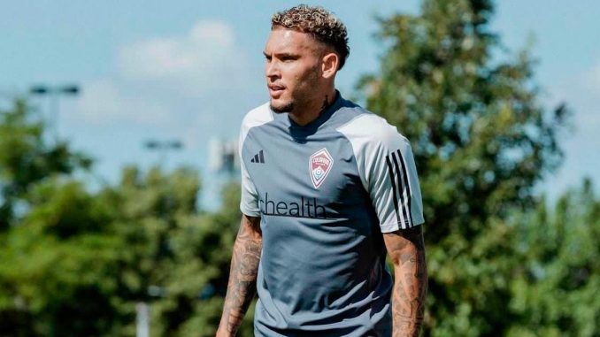Fluminense chegou a enviar três ofertas por Rafael Navarro