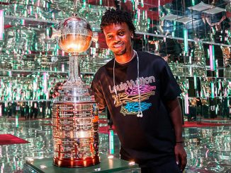 Santiago Moreno conheceu o Museu do Fluminense