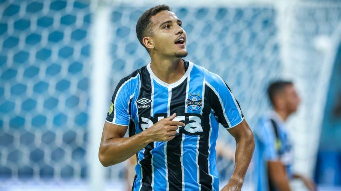 Gustavo Martins é o mais novo desfalque do Fluminense para o jogo contra o Grêmio
