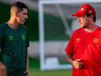 Fernando Diniz confirmou que pediu a contratação de Nino ao Vasco da Gama