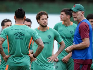 Renato Gaúcho tem duas dúvidas para definir a escalação