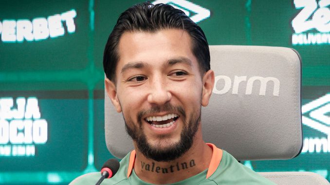 Luciano Acosta foi apresentado oficialmente pelo Fluminense