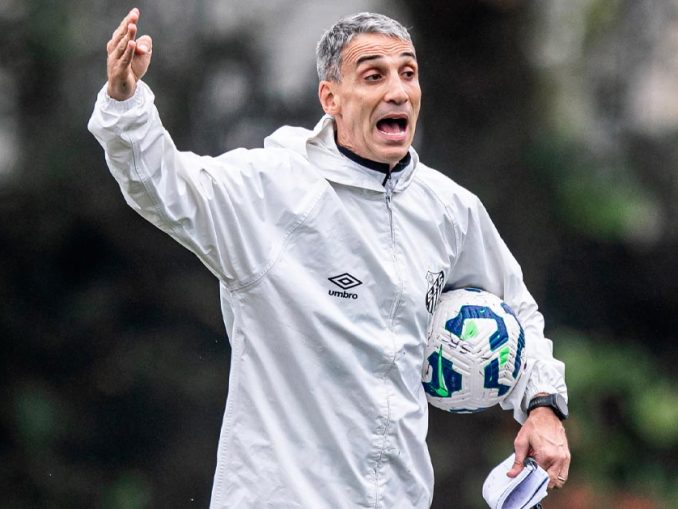 Vojvoda deve ter retorno de peso para escalar o Santos contra o Fluminense