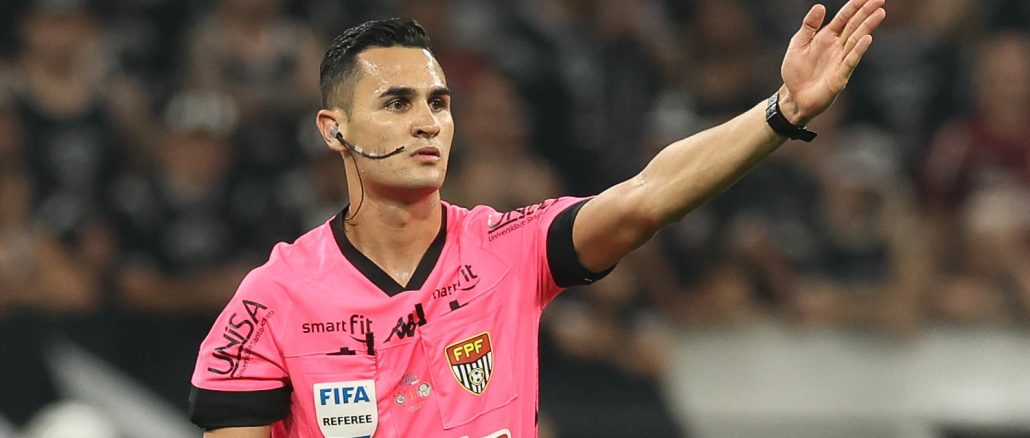 Matheus Delgado Candançan apitará Vitória x Fluminense