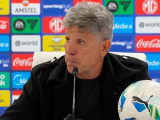 Renato Gaúcho concedeu entrevista coletiva após a derrota do Fluminense para o Lanús
