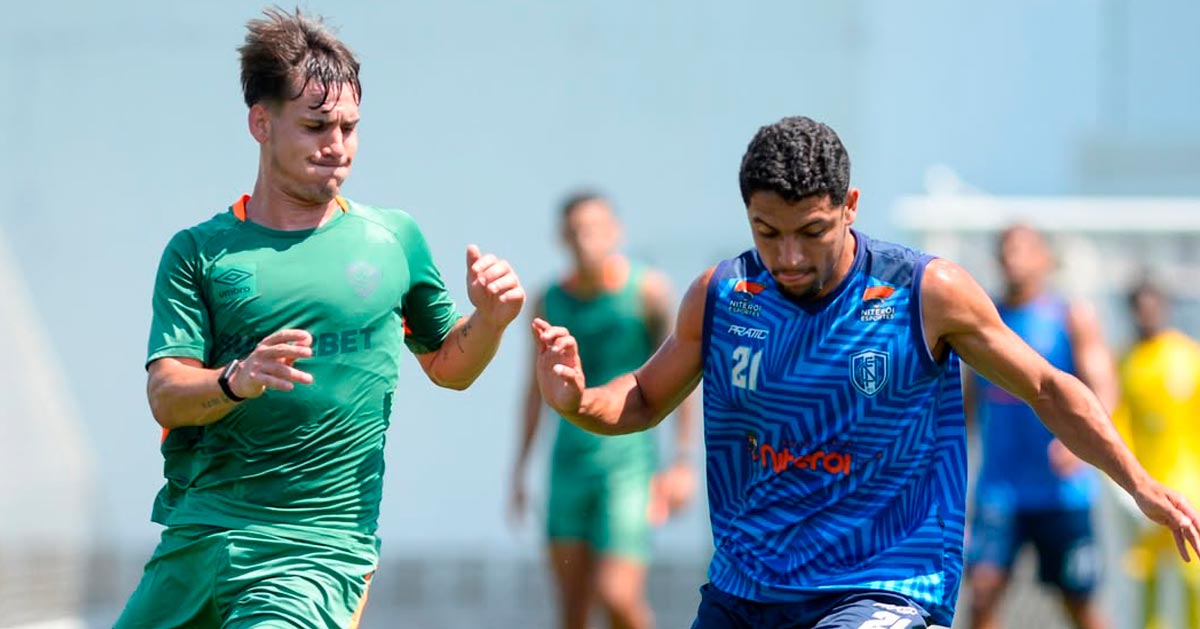 Jogadores que não enfrentaram o Lanús disputam jogo-treino no CT do Fluminense