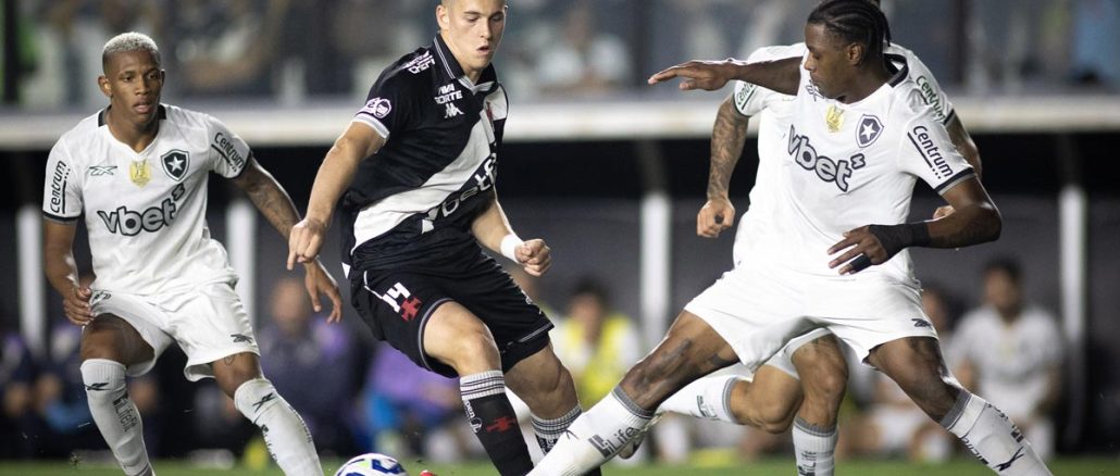 Botafogo e Vasco duelam para definir quem será o adversário do Fluminense