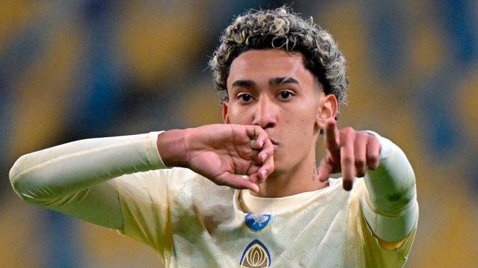 Isaque marcou mais um gol pelo Shakhtar Donetsk