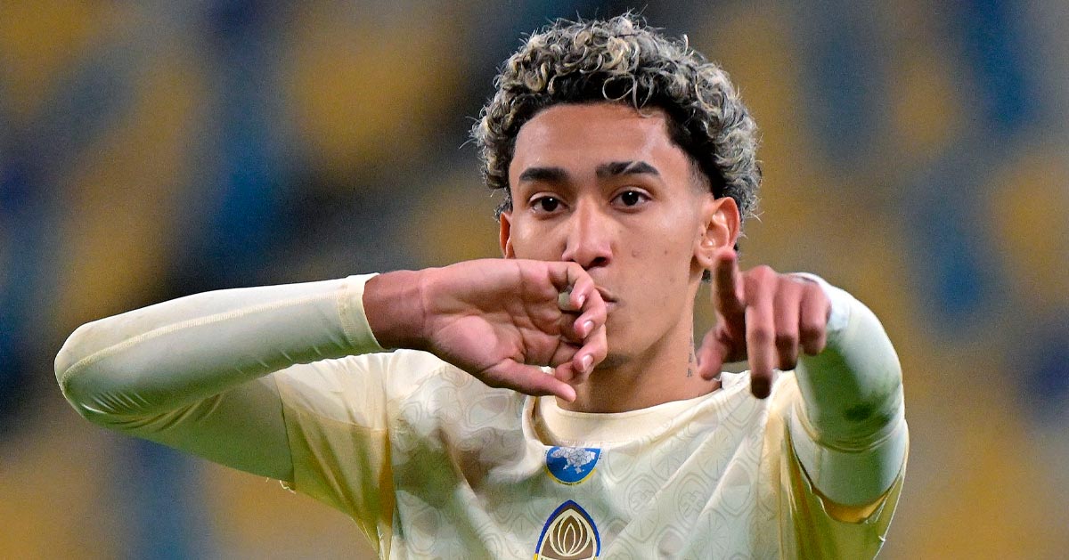 Vídeo: Isaque marca mais um belo gol pelo Shakhtar Donetsk