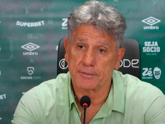 Renato Gaúcho concedeu entrevista coletiva após o triunfo sobre o Vitória