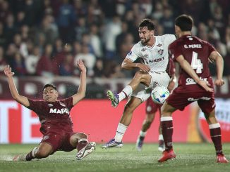 Fluminense foi derrotado por 1 a 0 pelo Lanús