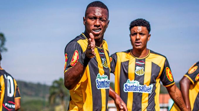 Isack Gabriel Isack Gabriel é novo reforço do Fluminense