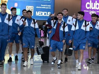 Lanús já está a caminho do Rio de Janeiro para enfrentar o Fluminense