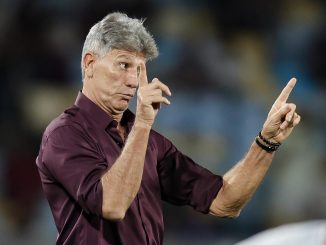 Renato Gaúcho voltou a reclamar do calendário do futebol brasileiro