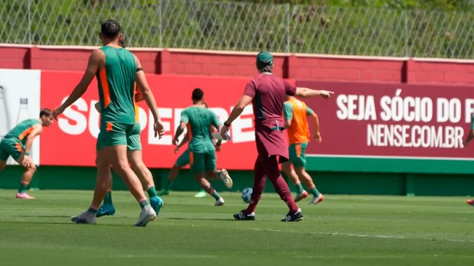 Zubeldía tem duas dúvidas para o jogo contra o Juventude