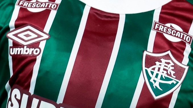 Camisa escudo Hércules é a única dúvida do Fluminense para a partida deste domingo