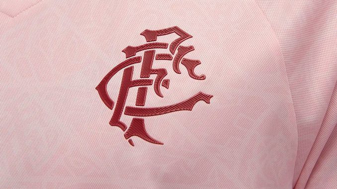 Nova camisa rosa do Fluminense foi apresentada nesta quarta-feira