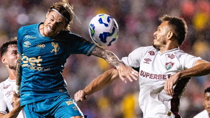 Fluminense esteve duas vezes à frente no placar, mas cedeu o empate ao Sport no último lance do jogo