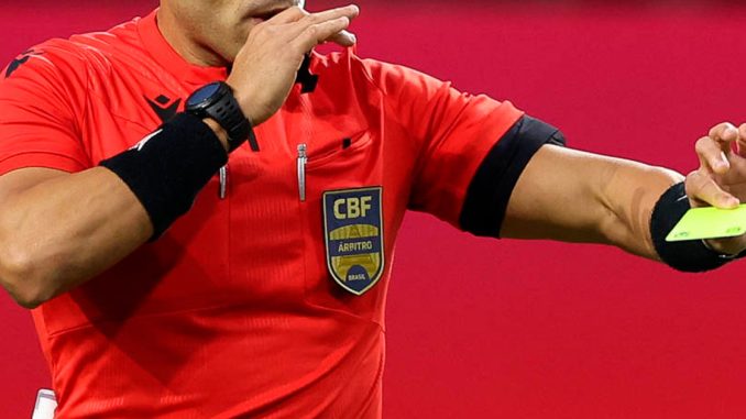 Árbitro Lucas Paulo Torezin comandará Ceará x Fluminense