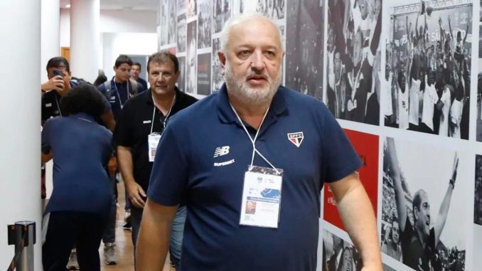 Três dirigentes deixaram o departamento de futebol do São Paulo