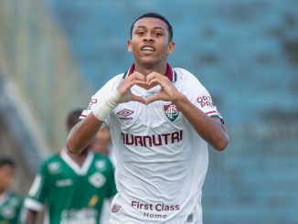 Gabriel Renan renovou com o Fluminense até dezembro de 2028