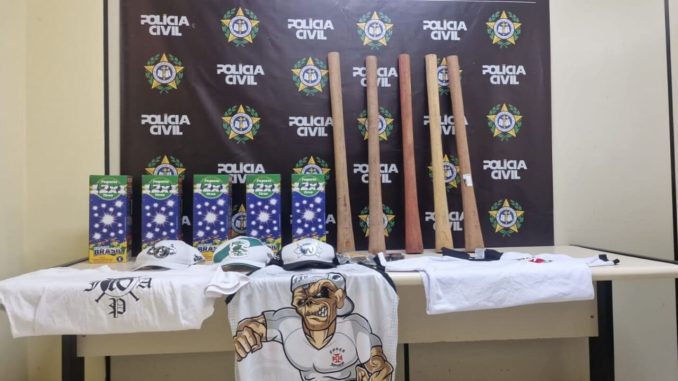 1_material_apreendido_pelos_policiais_da_41___dp-37682224 (1) (1) (1) Força Jovem do Vasco